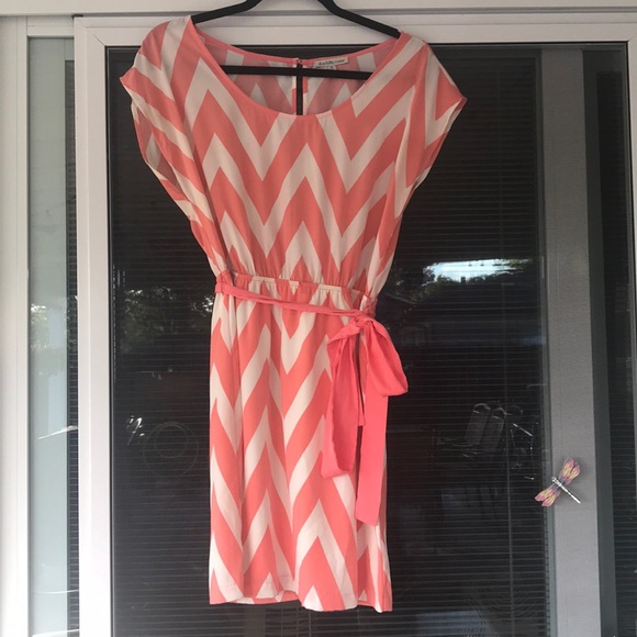 Charlotte Russe Dresses & Skirts - Charlotte Russe chevron dress